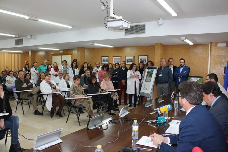 El SES normaliza y refuerza la oncología del Hospital Don Benito-Villanueva con cinco oncólogos