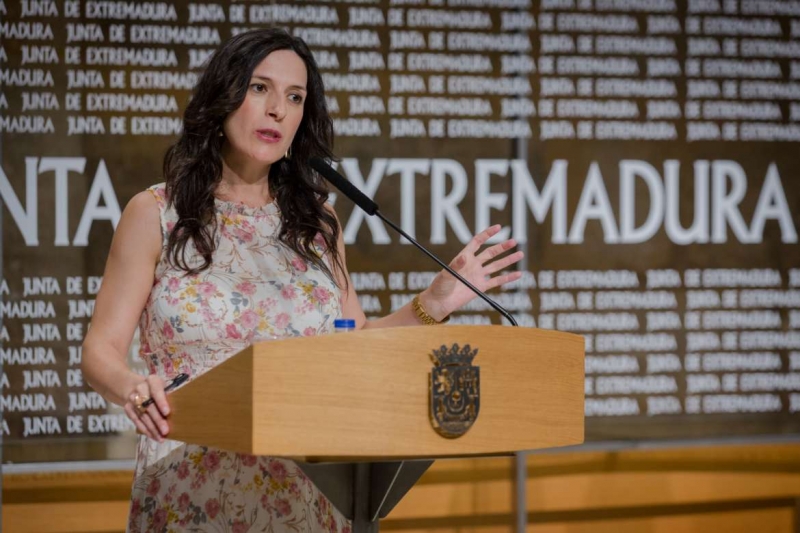 La Junta de Extremadura contempla que el curso 2020-2021 sea presencial y con distancia interpersonal