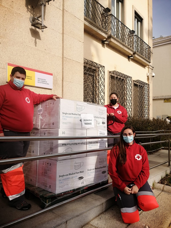 El Gobierno envía otras 286.000 mascarillas quirúrgicas a Extremadura, que serán entregadas a entidades sociales y corporaciones locales 