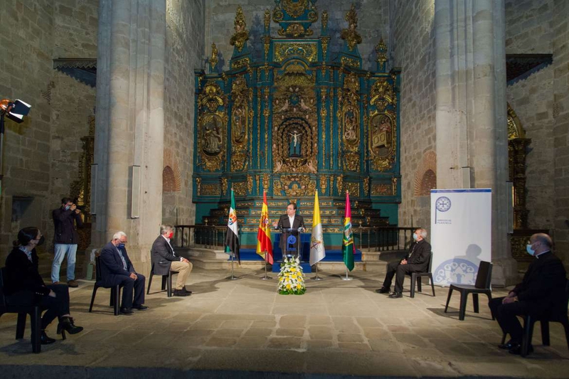 Fernández Vara pone en valor que la muestra 'Las Edades del Hombre' se exponga en Plasencia