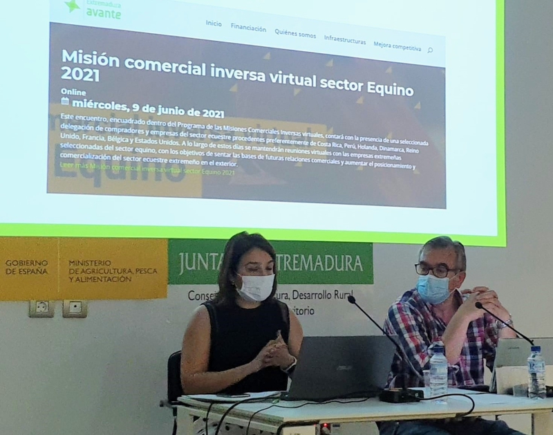 La Mesa del Sector Equino de Extremadura se reúne en Badajoz en el marco del certamen Ecuextre 2021