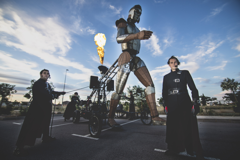 El Festival de Mérida presenta el pasacalles Aquiles, de LA FAM Teatre