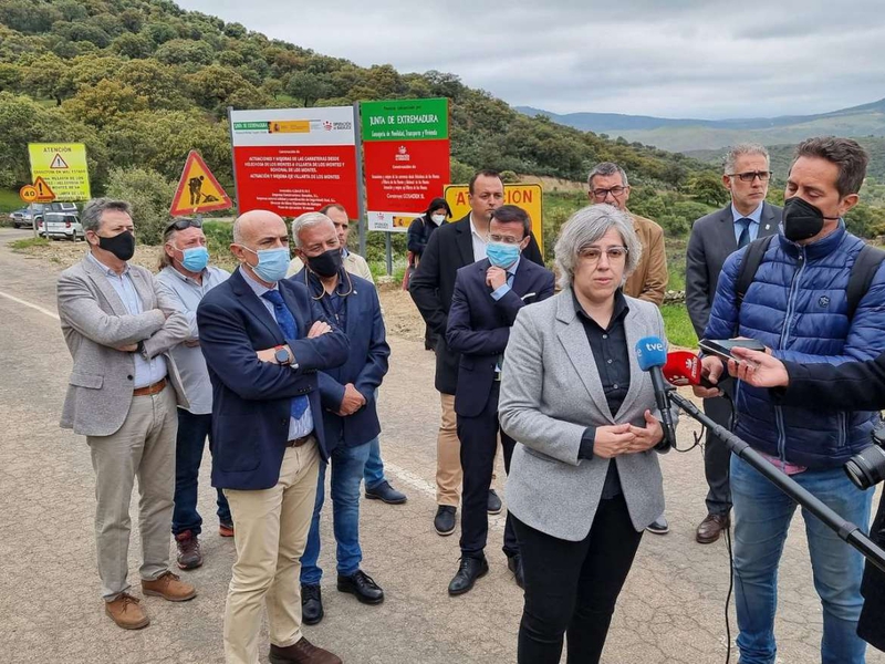 Leire Iglesias resalta que las obras de mejora de la carretera Y del Cíjara servirán para vertebrar la comarca, desarrollar el territorio 