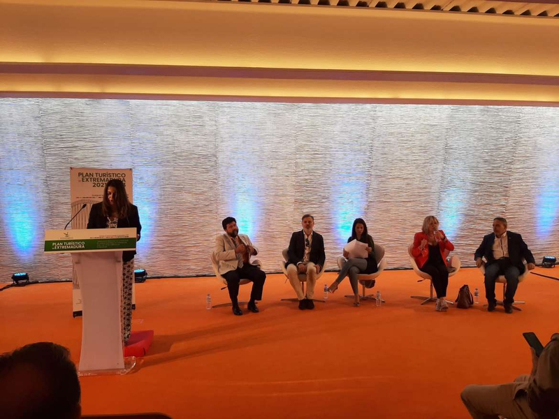 Nuria Flores apuesta por la creación de productos turísticos innovadores y digitales para mejorar el empleo y la competitividad