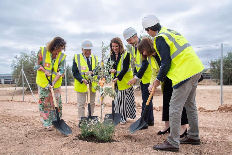 Olga García reitera, ante los embajadores de la UE, el compromiso de Extremadura con la transición energética y la lucha contra el cambio climático