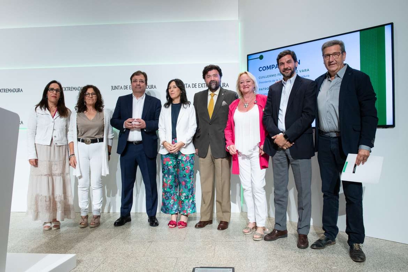 La Junta de Extremadura y los agentes económicos y sociales firman el Plan de Empleo 2022-23, dotado con 634 millones de euros