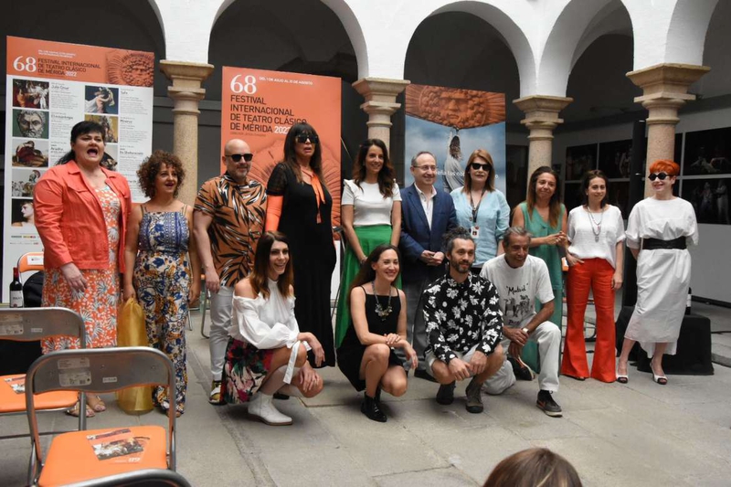 Nuria Flores destaca el carácter internacional del Festival de Mérida