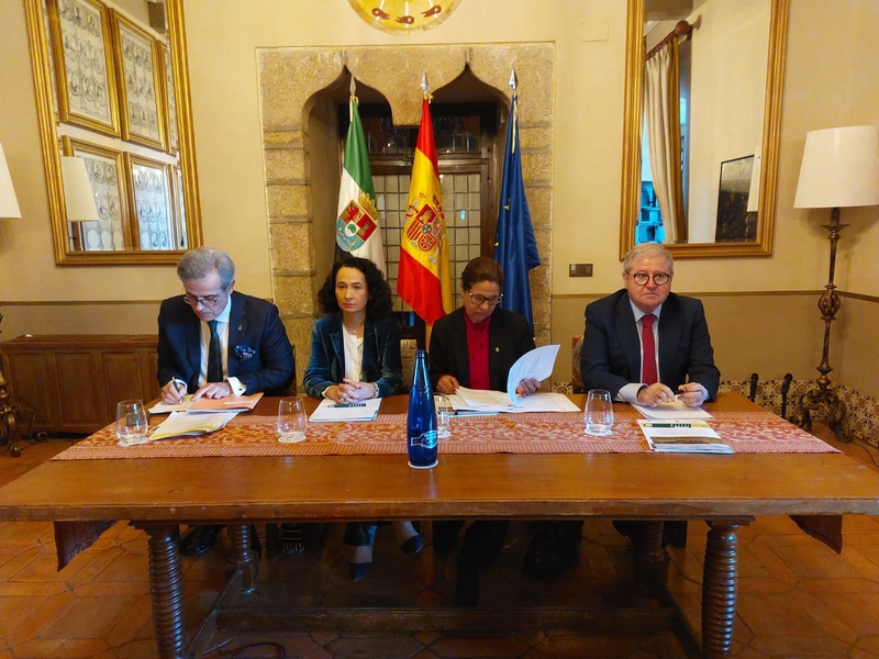 Blanco-Morales destaca que Extremadura se sitúa como referente del Derecho Agrario y Ganadero