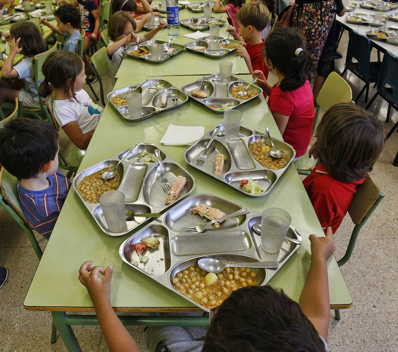 El Consejo de Gobierno licita el servicio de comedor escolar y aulas matinales y garantiza su gratuidad para el prximo curso