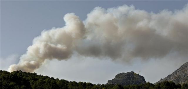 El incendio forestal declarado en Pinofranqueado contina activo y en nivel 1 de peligrosidad