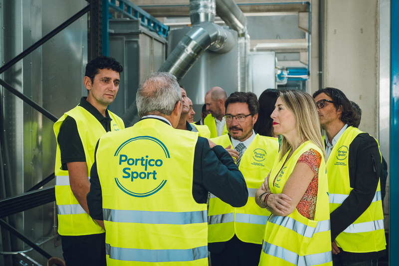 Guardiola felicita a Portico Sport por la apertura de su nueva fábrica en Villafranca de los Barros