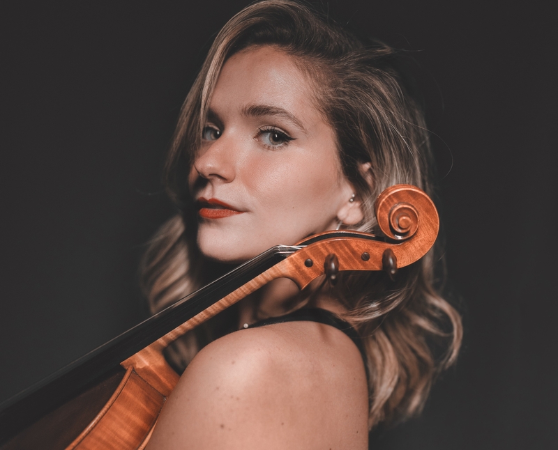 La violinista extremeña Carmen Gragera debuta como solista invitada en la Orquesta de Extremadura