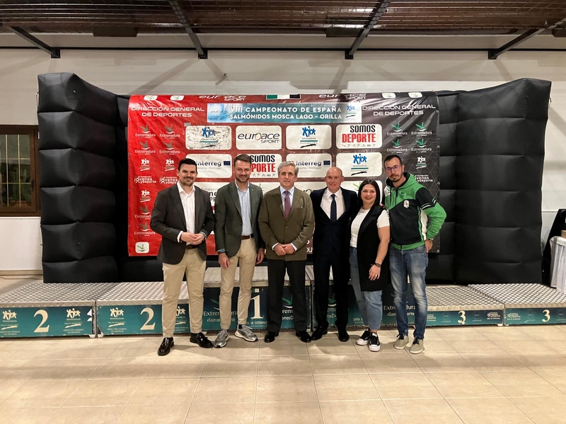 El consejero de Gestión Forestal y Mundo Rural, Ignacio Higuero, asiste a la entrega de trofeos del Campeonato de España de Salmónidos Mosca