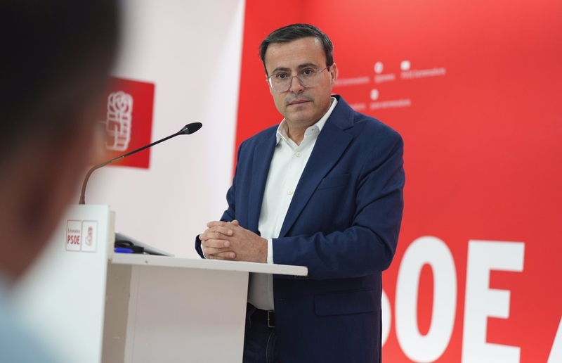 Gallardo propone a Sánchez que convoque el Consejo de Política Federal para hablar sobre financiación autonómica
