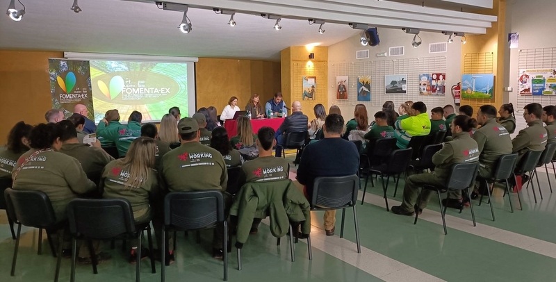 La Junta destaca el 'gran potencial' de los recursos agroforestales para generar empleo y retener talento joven
