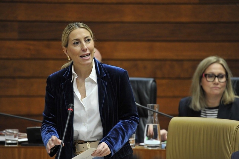 Guardiola reafirma que la Junta 'es un gobierno transparente' frente un PSOE 'hasta las cejas de corrupción'