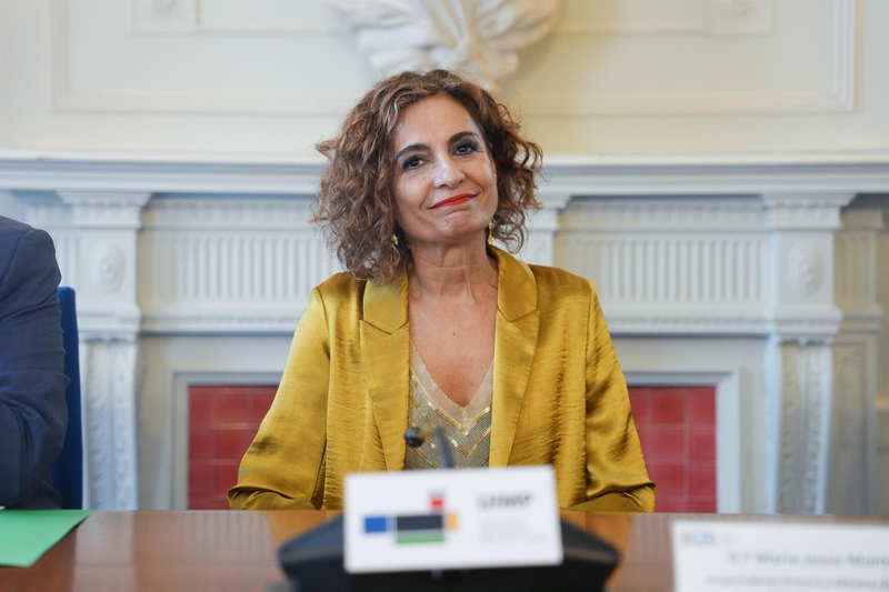 Hacienda comunica a Extremadura que en 2026 recibirá en entregas a cuenta 4.461 millones de euros, un 6,5% más