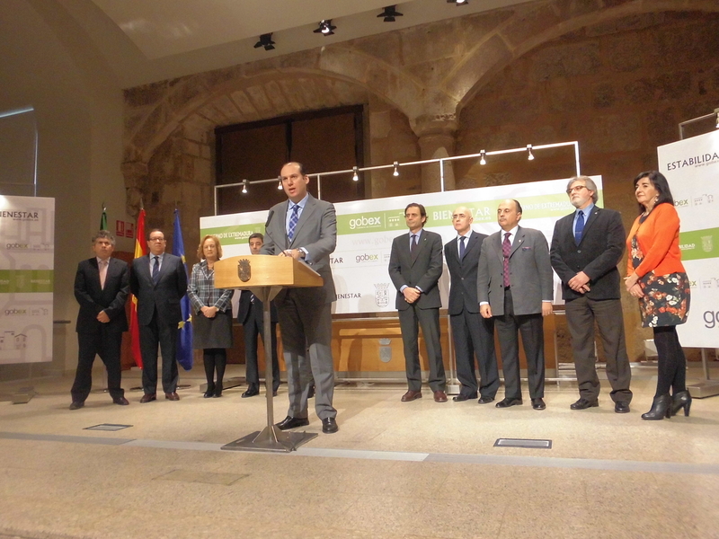 Extremadura propone una ley que busca la ''tolerancia, el respeto y la no violencia'' hacia la comunidad sanitaria