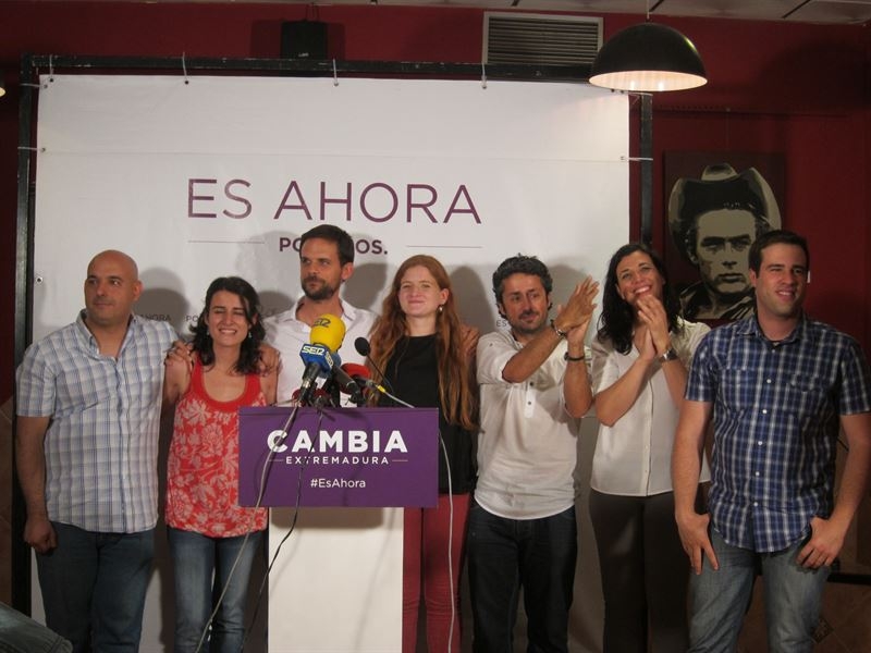 Álvaro Jaén señala que Podemos ha "llegado para quedarse" y "abrir puertas y ventanas" en la Asamblea extremeña