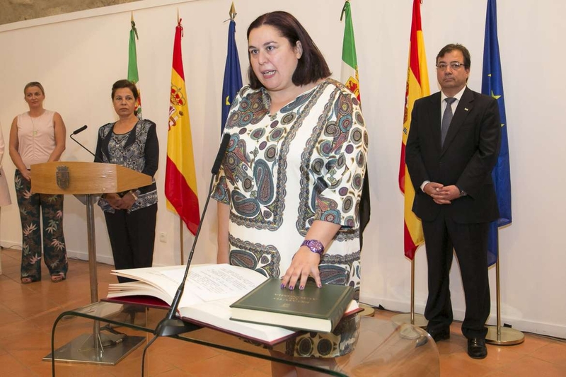 evidencia enemigo once Extremadura, Begoña García Bernal, primera mujer en asumir el cargo de consejera de Medio Ambiente y Rural, Políticas Agrarias y Territorio en Extremadura - Noticias de Badajoz evidencia enemigo once Extremadura, Begoña García Bernal, primera mujer en asumir el cargo de consejera de Medio Ambiente y Rural, Políticas Agrarias y Territorio en Extremadura - Noticias de Badajoz