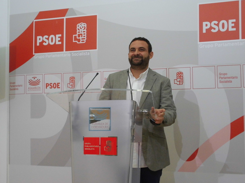 El PSOE asegura que suprimirá el canon del agua ''definitivamente'' pero mientras lo hará de forma ''progresiva y equitativa''