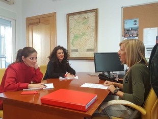 Gil Rosiña visita la localidad cacereña de Alagón del Río