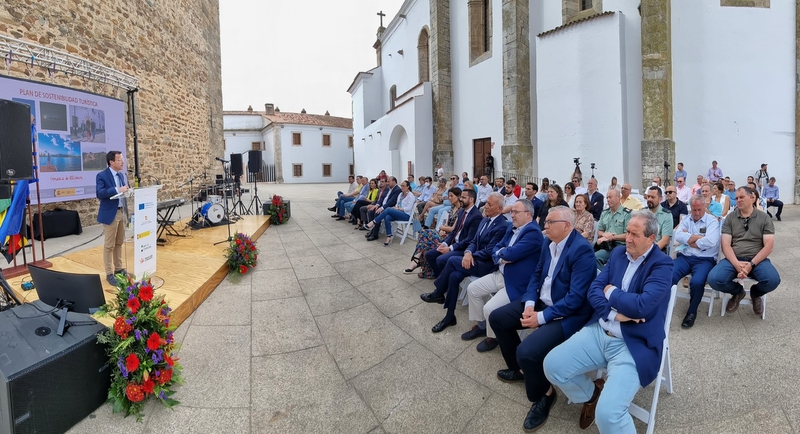 Miguel Ángel Gallardo asegura que la comarca de Olivenza podrá ''afrontar retos mayores'' con su Plan de Sostenibilidad Turística