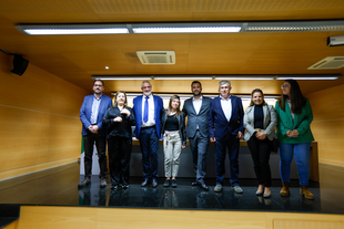 Alcaldes de la provincia debaten sobre el Municipalismo en la mesa redonda que acompaa a la exposicin Extremadura, ayer, hoy, y siempre