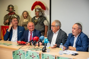 Palomas se prepara para la 19 edicin del auto sacramental 'El Paso de la Santa Cruz'