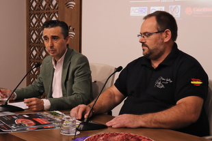 Puebla de la Calzada organiza el II Encuentro Solidario de Cortadores de Jamn