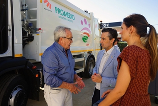 Campillo de Llerena, Peraleda del Zaucejo y Retamal de Llerena estrenan nuevo camin de recogida de residuos