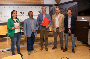 Diputación y Fedexcaza firman un convenio para la apertura de dos oficinas que promuevan la divulgación, la investigación y el asesoramiento a cazador