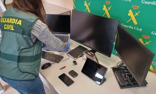 Ingresa en prisión un vecino de Peñalsordo detenido por contactar con menores para obtener imágenes sexuales