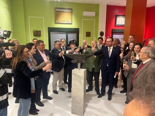 La Junta alaba la 'excelencia' del vino espumoso extremeño en la inauguración del Museo del Cava de Almendralejo