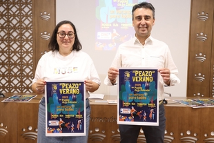 Puebla de la Calzada ofrece durante este verano cine, conciertos o espectáculos de música en vivo para mayores