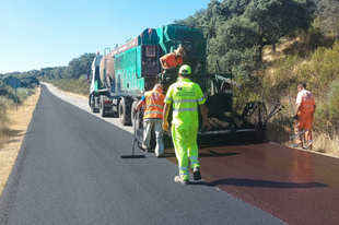 Obras de rehabilitación en CC-406 (Belvís de Monroy-Valdecañas), en CC-407 (A5-Navalmoral de la Mata) y CC-408 (A5-Ex 118 por Valdehúncar)