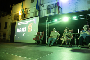 Grandes y pequeños de Tejeda de Tiétar recuerdan a su paisano “Cari” con la publicación colectiva “El Kiosko”, editado por la Diputación de Cáceres