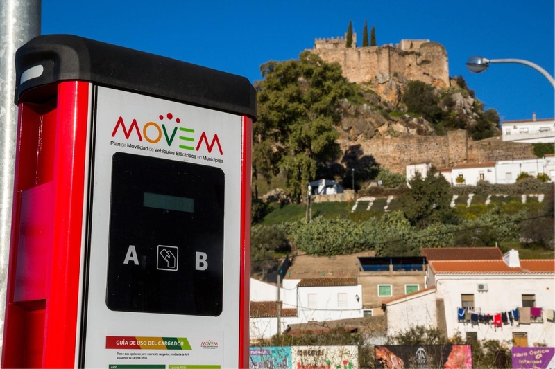 La Diputación inicia los trabajos de ampliación y repotenciación de la red provincial de recarga de vehículos eléctricos