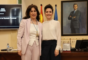 María José Benavides toma posesión como nueva diputada provincial