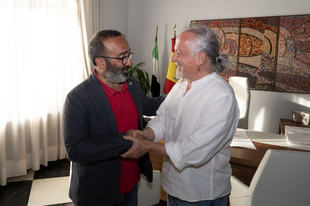 Miguel Ángel Morales conoce un proyecto que busca llevar las jotas extremeñas al lenguaje sinfónico