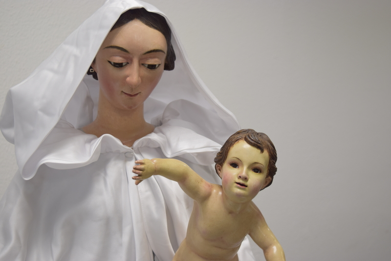 Culmina la restauración de la Virgen de la Piedad de Almendralejo y recupera parte de su imagen histórica