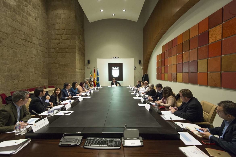 La Junta de Extremadura da a conocer el borrador de la Ley del Tercer ...