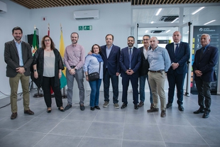 Fernndez Vara visita Olivenza para conocer el nuevo modelo de Centros de Empleo del SEXPE y las obras de rehabilitacin de la Puerta del Calvario