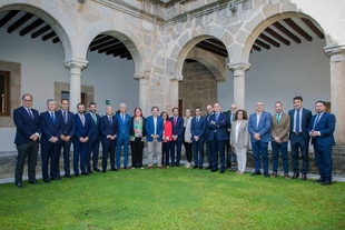 La Junta firma un convenio con nueve entidades bancarias para facilitar el acceso a 21 millones en crditos al sector agroganadero