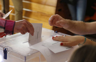 En Extremadura, con el 97% escrutado, se mantienen los 28 diputados para PSOE y PP, que sumara con Vox