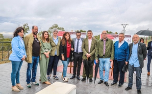 Leire Iglesias destaca que la nueva variante de Orellana facilita el acceso a la playa y potenciar el desarrollo sostenible de la zona