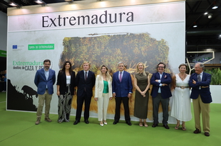 FECIEX es el escaparate de un sector ''que es motor de desarrollo de nuestros pueblos''