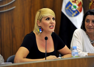 La consejera de Hacienda defiende una 