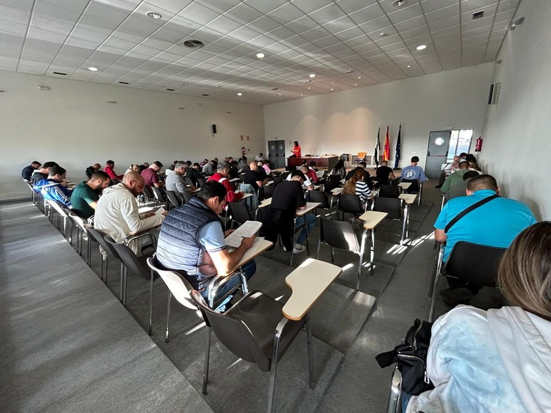 Un total de 140 personas aspiran a obtener la Certificacin de Aptitud Profesional para conducir vehculos pesados de mercancas y de viajeros