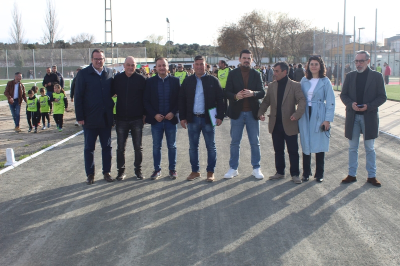 La Junta de Extremadura destina 150.000 euros al nuevo campo de césped artificial de Torrejoncillo